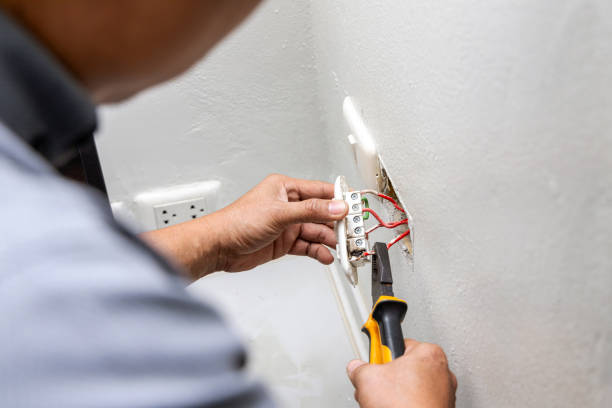 Best Emergency Electrical Repair  in Glen Rose, TX